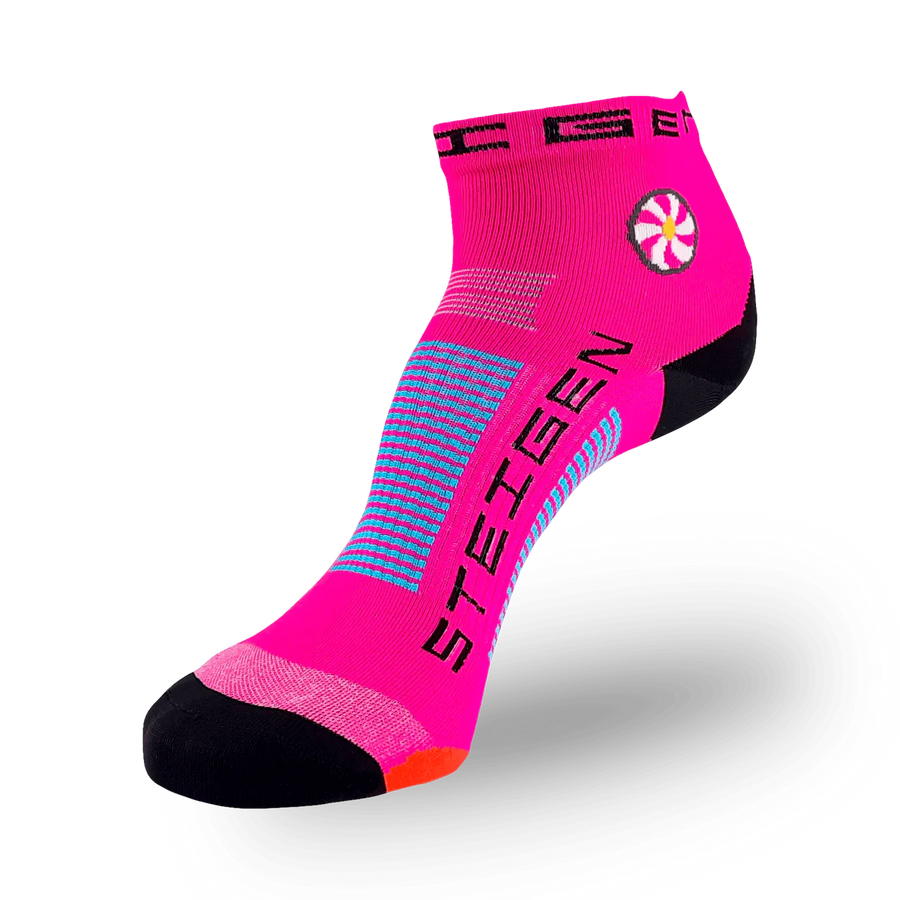 STEIGEN Running Socks Quarter Length - Fluro Pink.