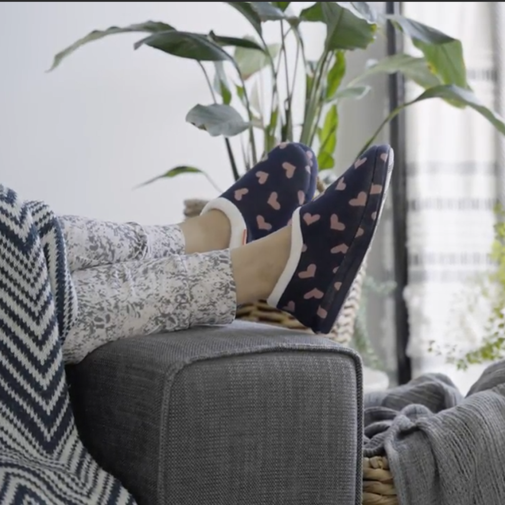 Archline Footwear Slippers Archline Arch Support Slippers Closed Back - Navy Hearts