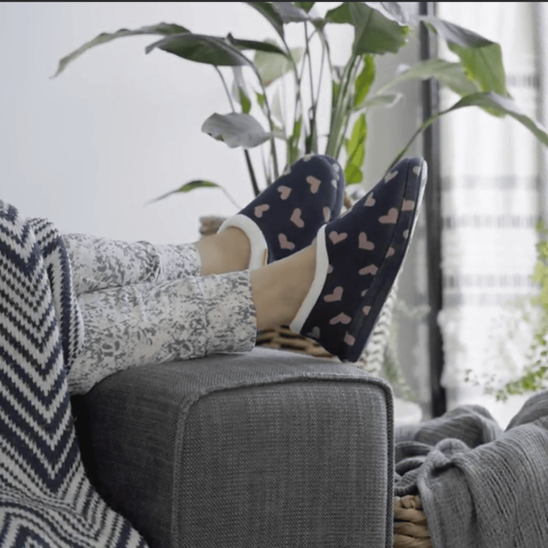 Archline Footwear Slippers Archline Arch Support Slippers Closed Back - Navy Hearts