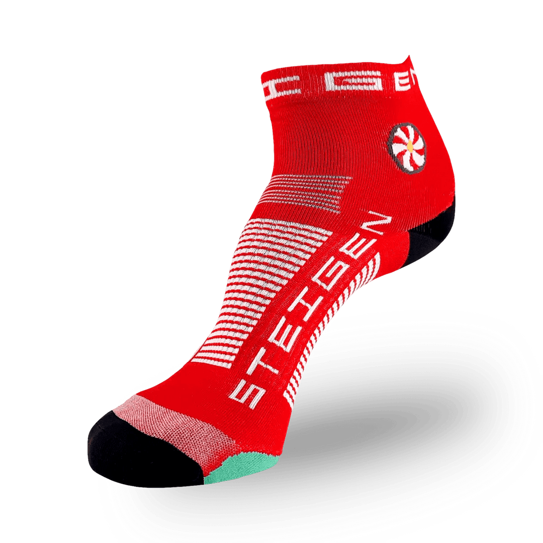 Steigen Socks STEIGEN Running Socks Quarter Crew - Cherry Red