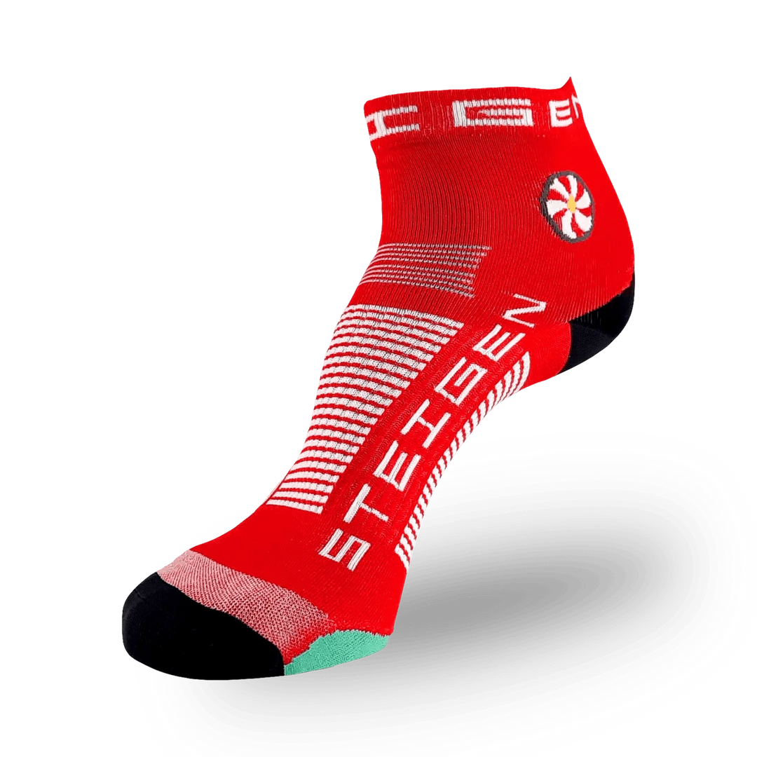 Steigen Socks STEIGEN Running Socks Quarter Crew - Cherry Red